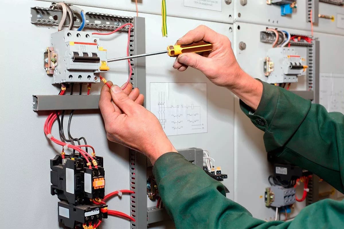 Elektriker Notdienst: Ihre schnelle Lösung bei Stromausfällen