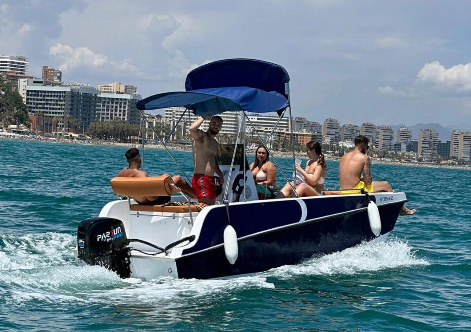 Boot Mieten: Der perfekte Mix aus Abenteuer und Eleganz